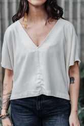 Blusa Zhara con mangas cuello en V- Lino Semilla