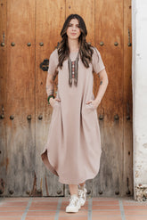 Vestido Alma multi cuello en V o redondo - Color Caqui