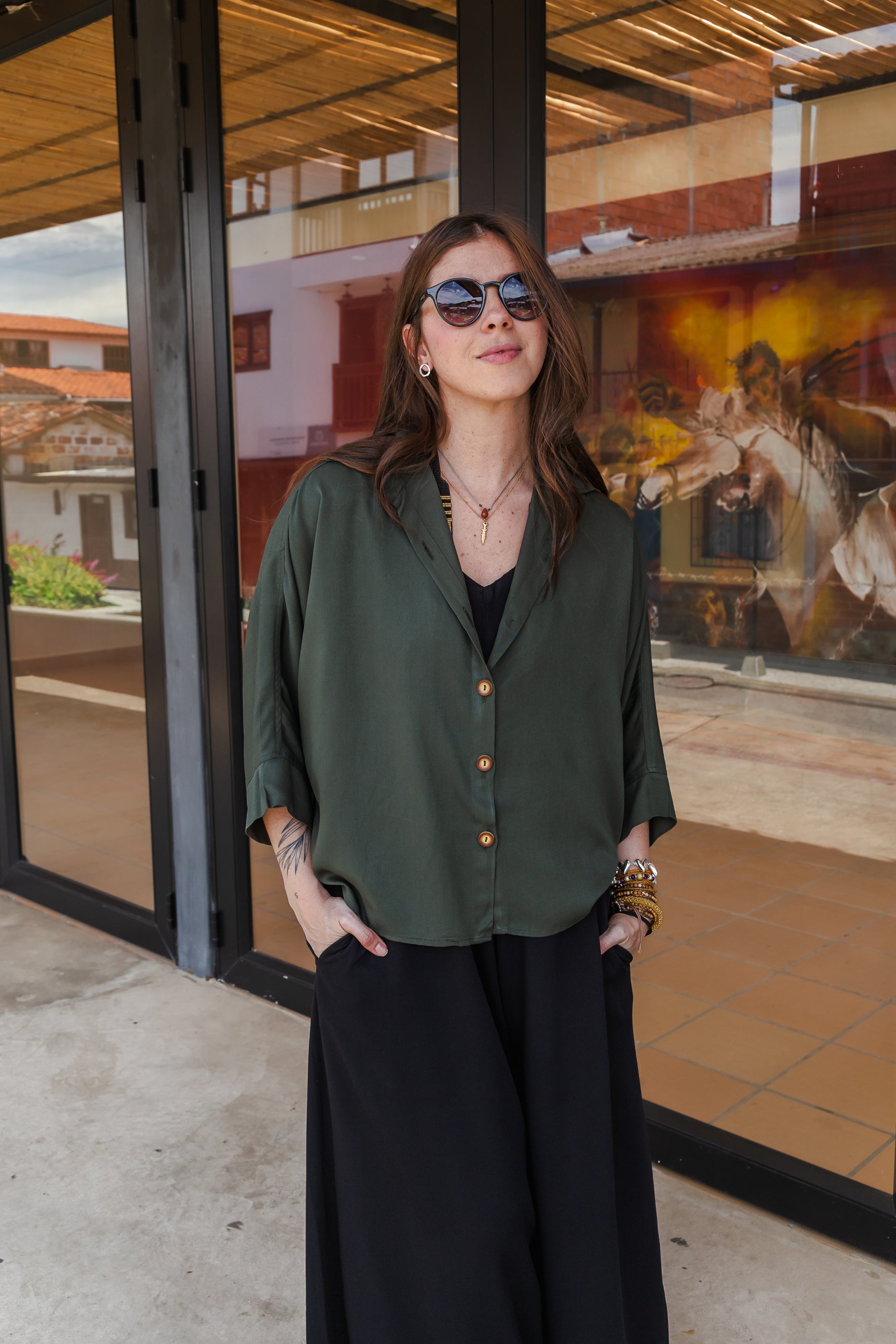 Blusa Boho manga 3/4 Verde Militar – Étnica Alma Auténtica