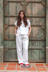 Blusa básica en cuello bandeja - Blanca