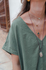 Blusa Zhara con mangas cuello en V- Color Verde Oliva