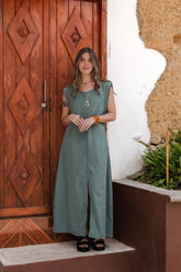 Vestido Sofía sin mangas con bolsillos y aberturas - Verde Oliva