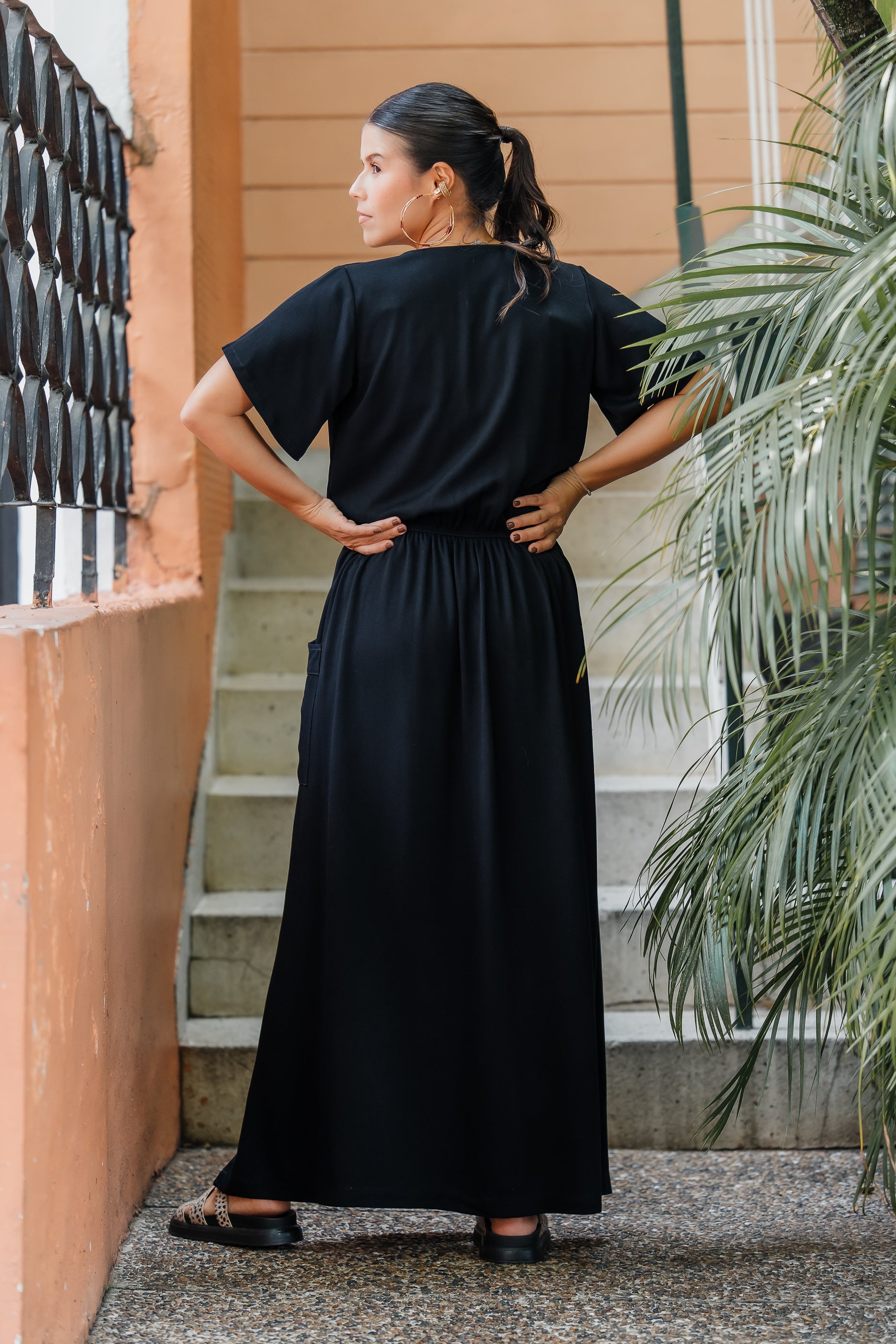 Vestido Étnica Largo con mangas y aberturas frontales - Negro