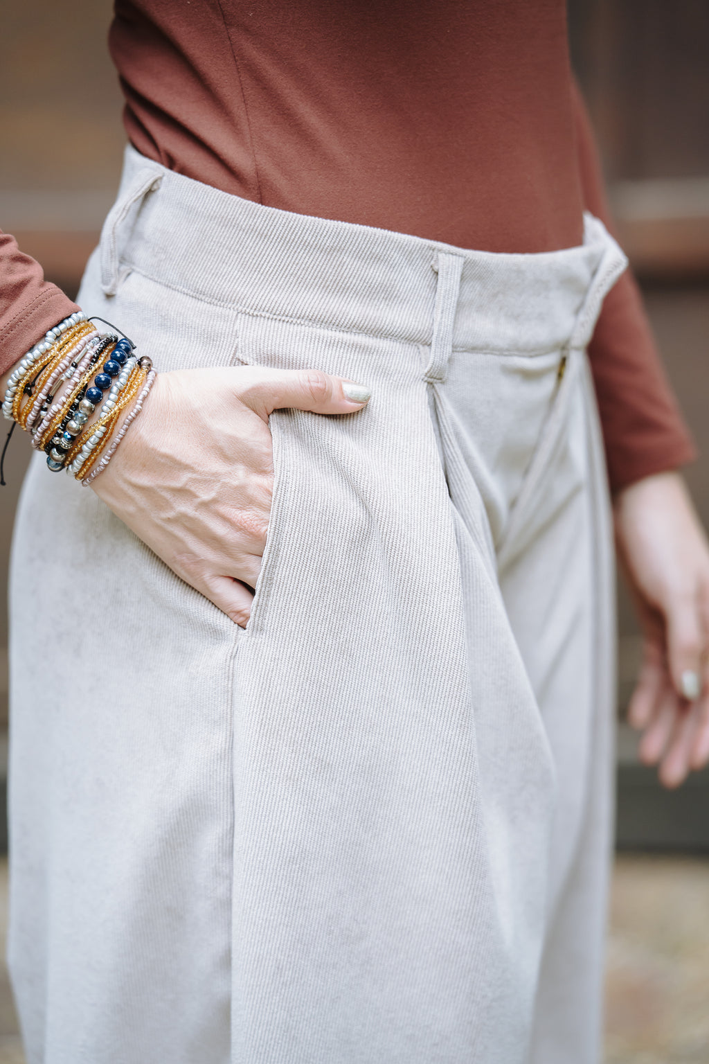 Pantalón Baggy Corduroy - Almendra