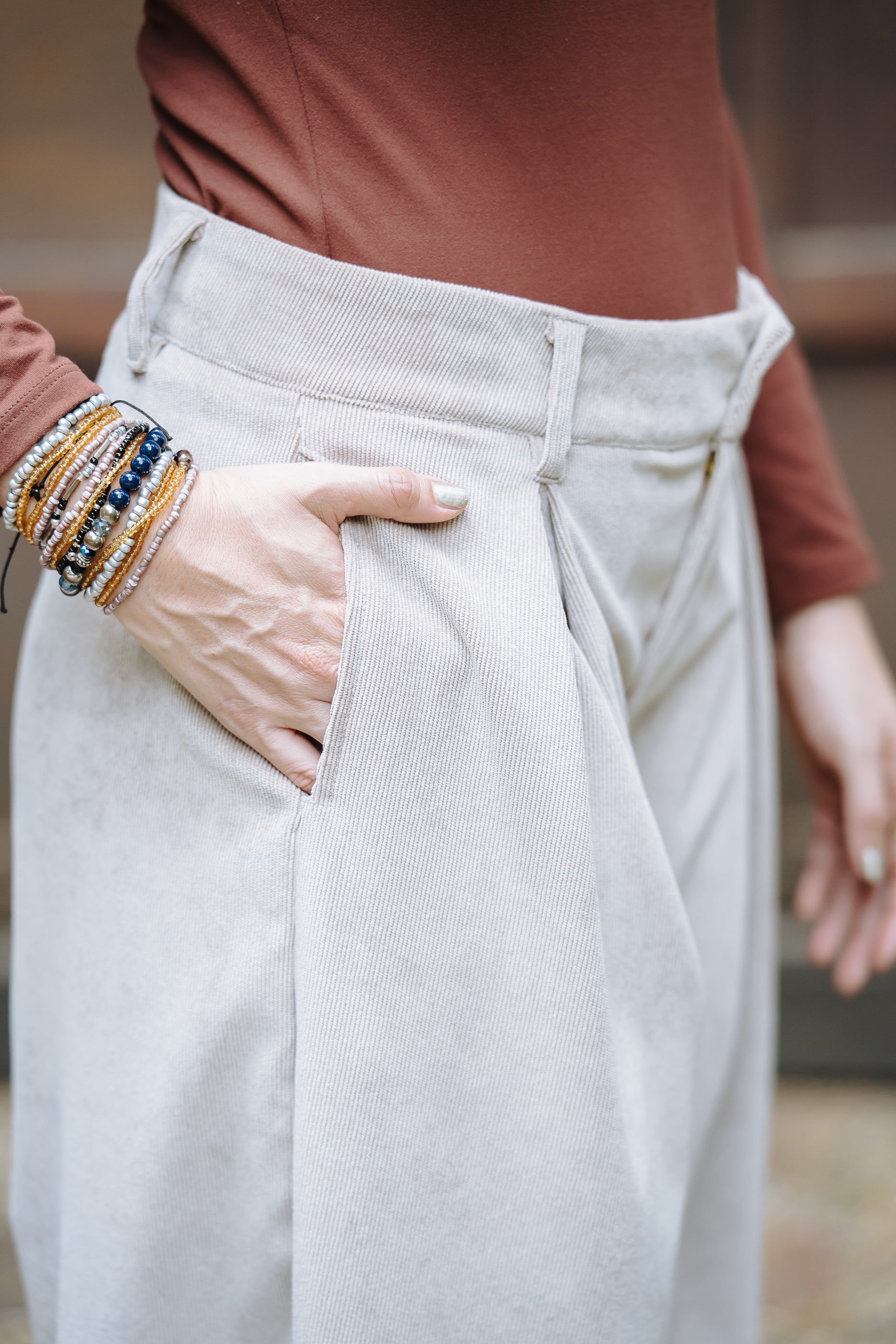 Pantalón Baggy Corduroy - Almendra