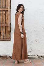 Vestido Sofía en Lino sin mangas con bolsillos y aberturas - Color Moca