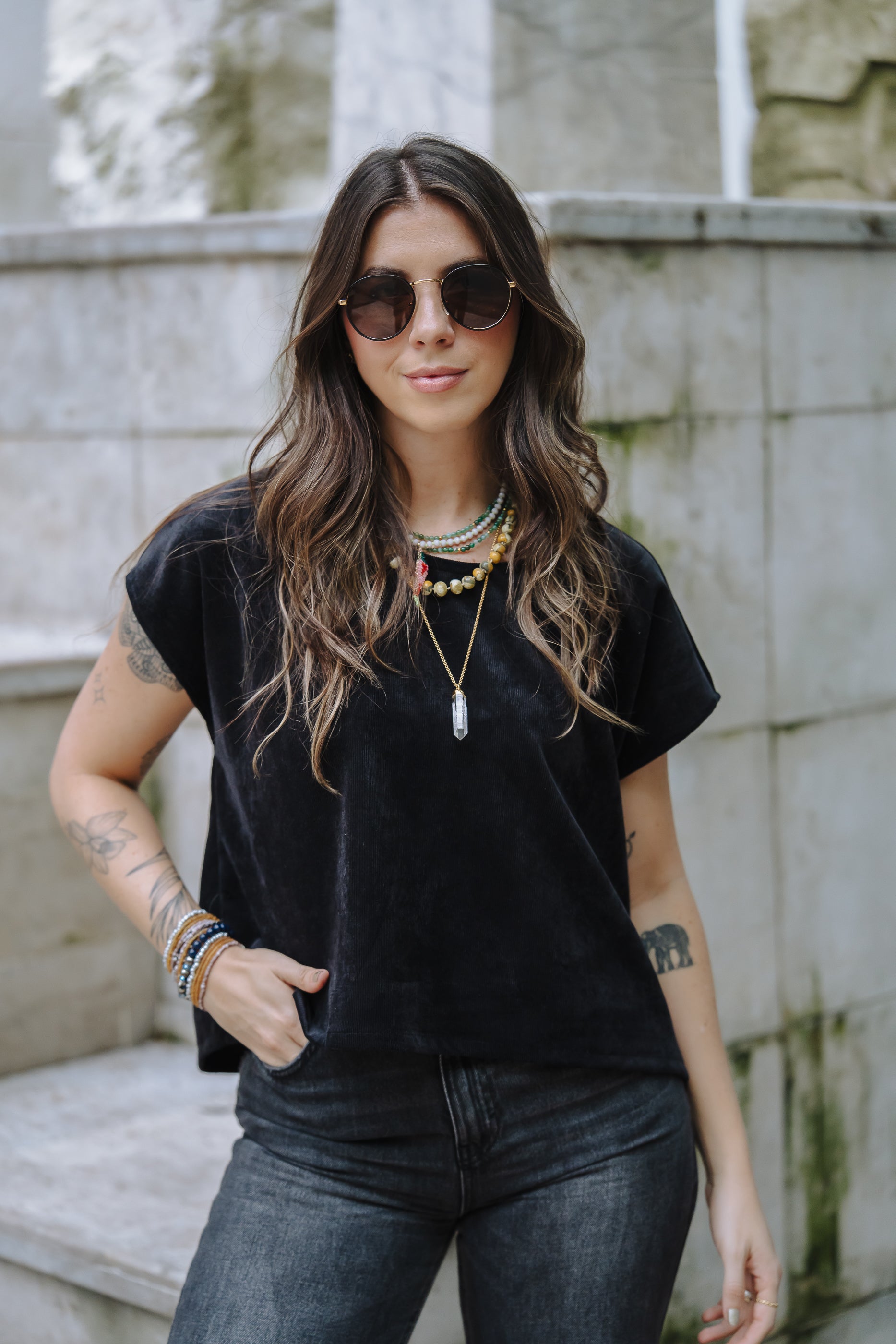 Blusa Cuello Bandeja - Corduroy Negra