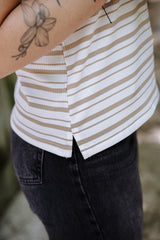Blusa Abril ribs sin mangas cuello en redondo -  Rayas Moca