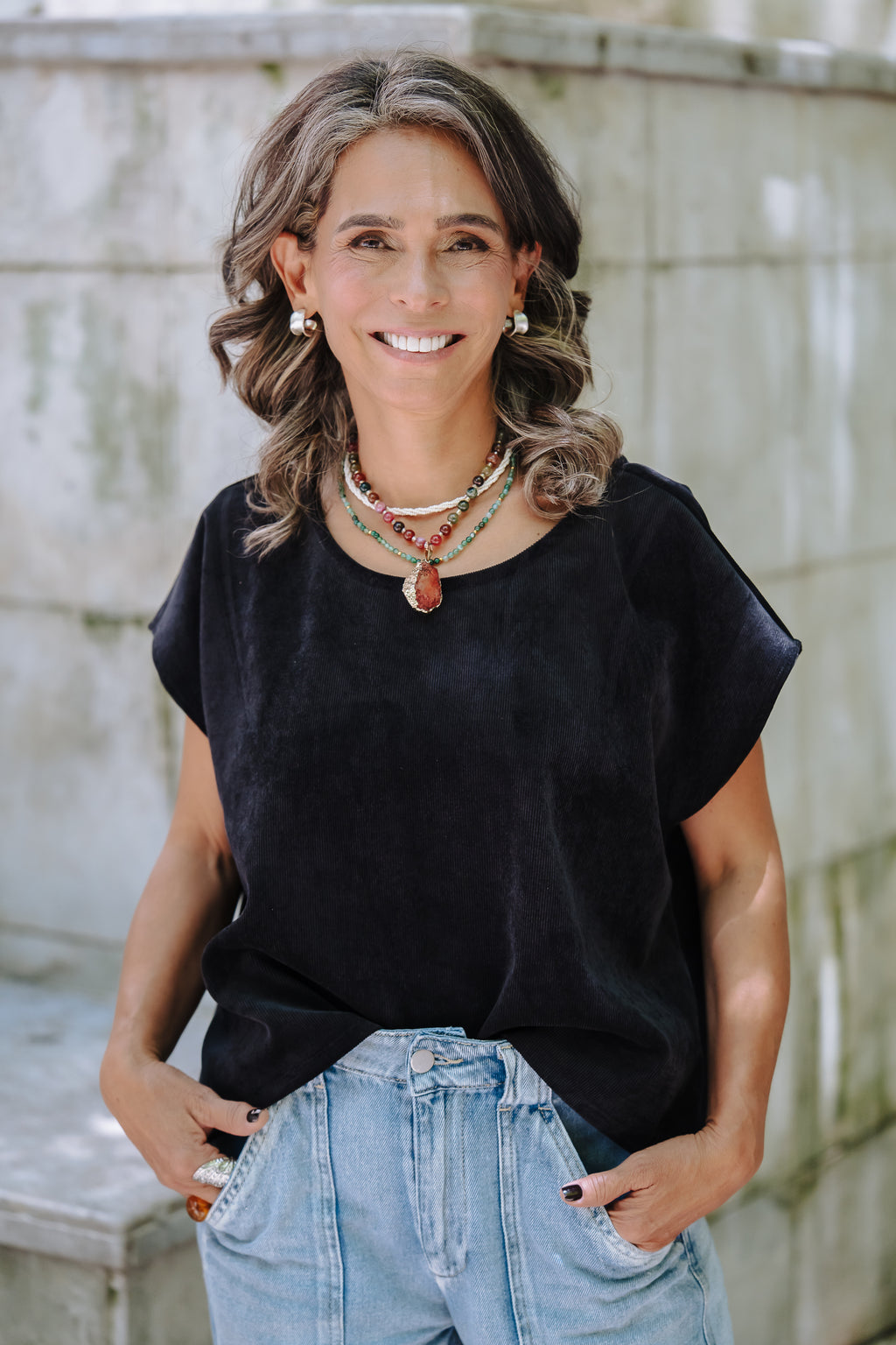 Blusa Cuello Bandeja - Corduroy Negra