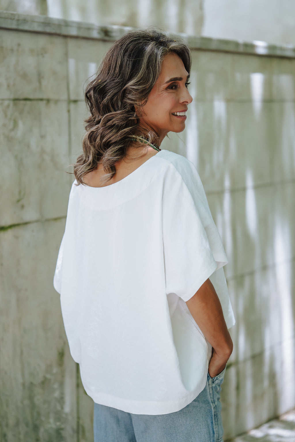 Blusa Zhara con mangas cuello en V- Blanco Perla