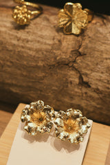 Aretes de Petunia