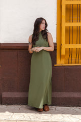 Vestido LUPE cuello alto sin mangas con aberturas - Verde Militar