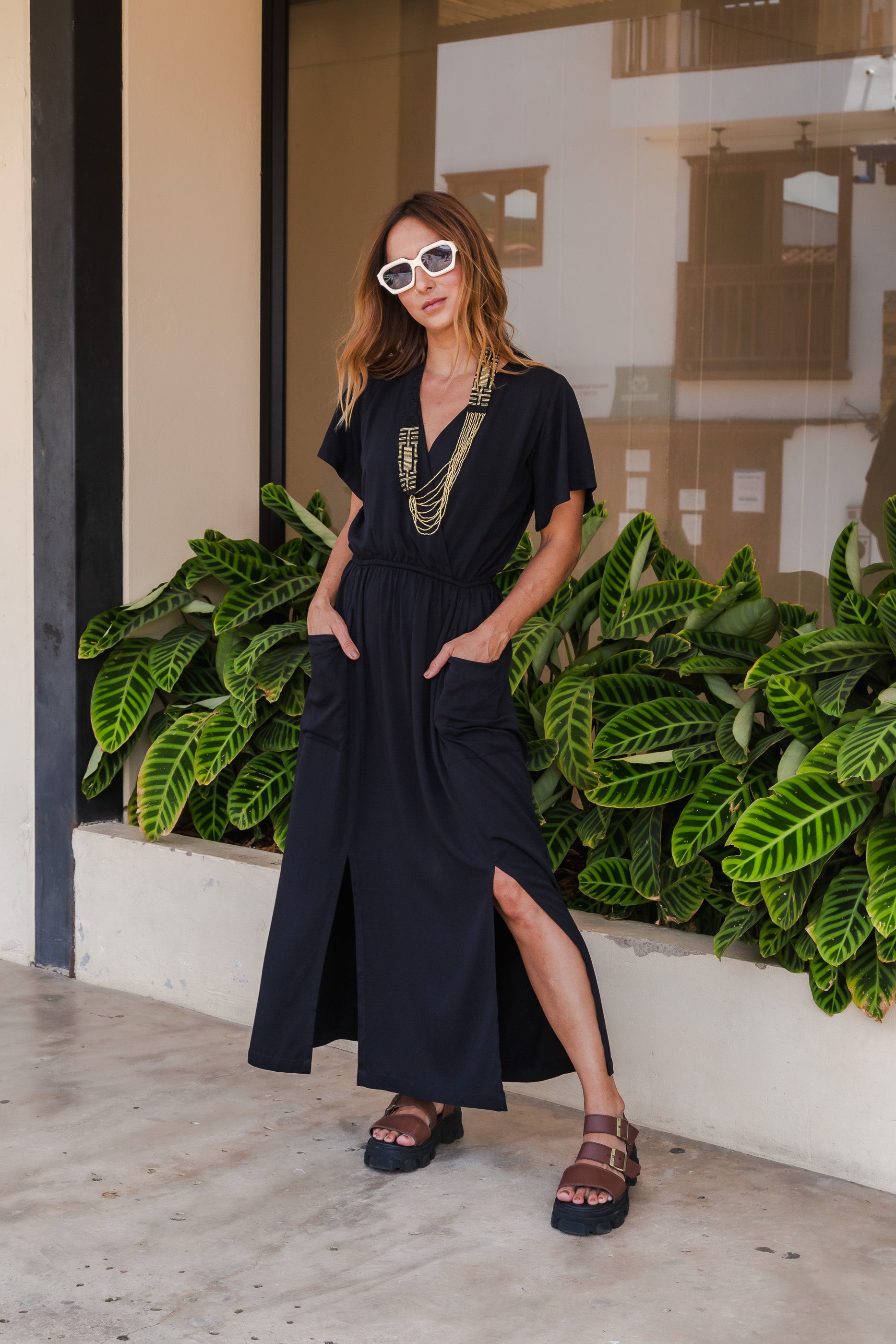 Vestido Étnica Largo con mangas y aberturas frontales - Negro