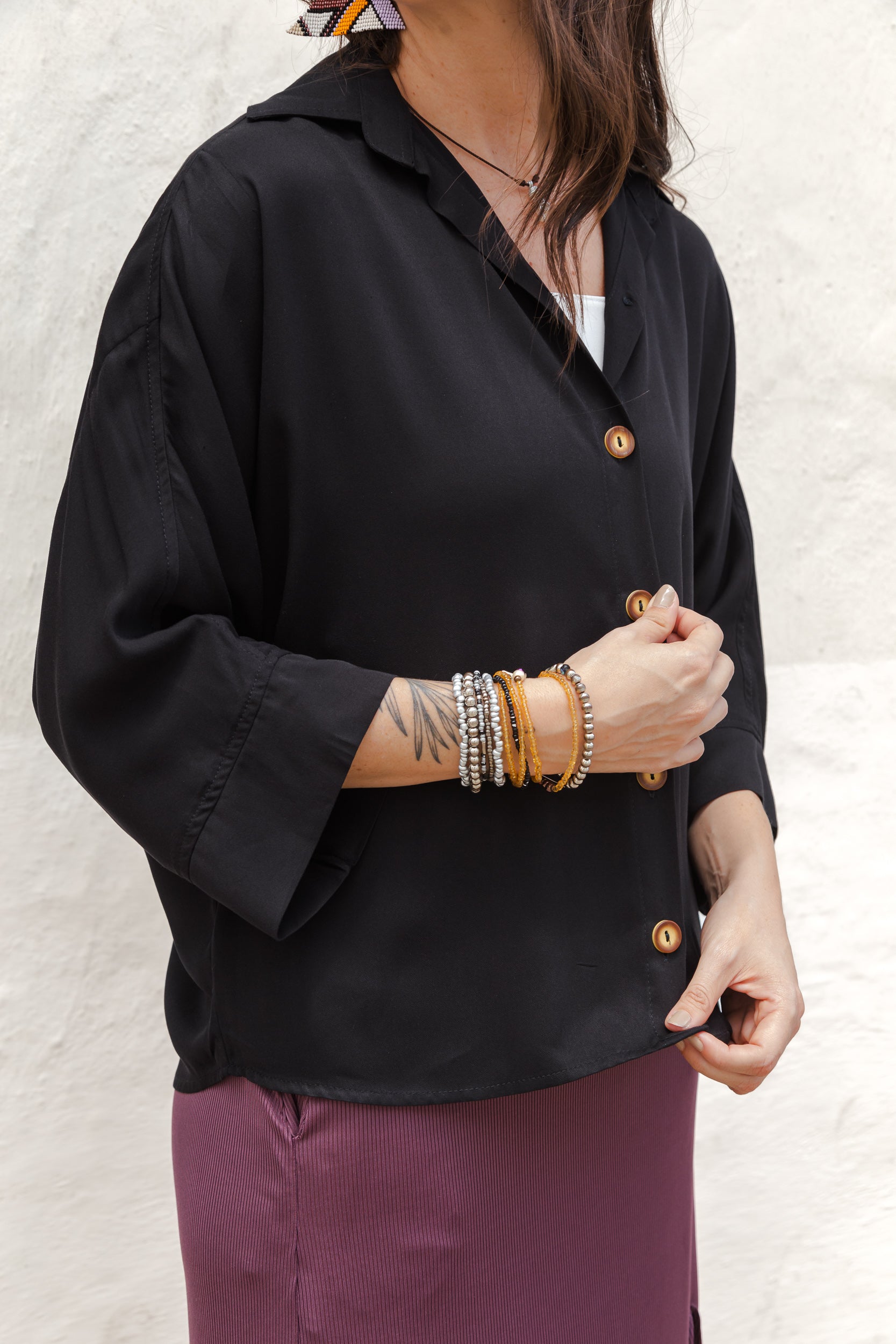 Blusa Boho manga 3/4 con botones - Negra