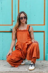 Overall Étnica corduroy sin mangas con bolsillos - Zapote