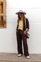 Pantalón Anastacia con bolsillos y cintura enresortada - Café Oscuro