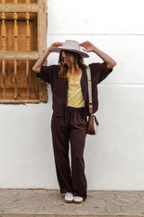 Pantalón Anastacia con bolsillos y cintura enresortada - Café Oscuro