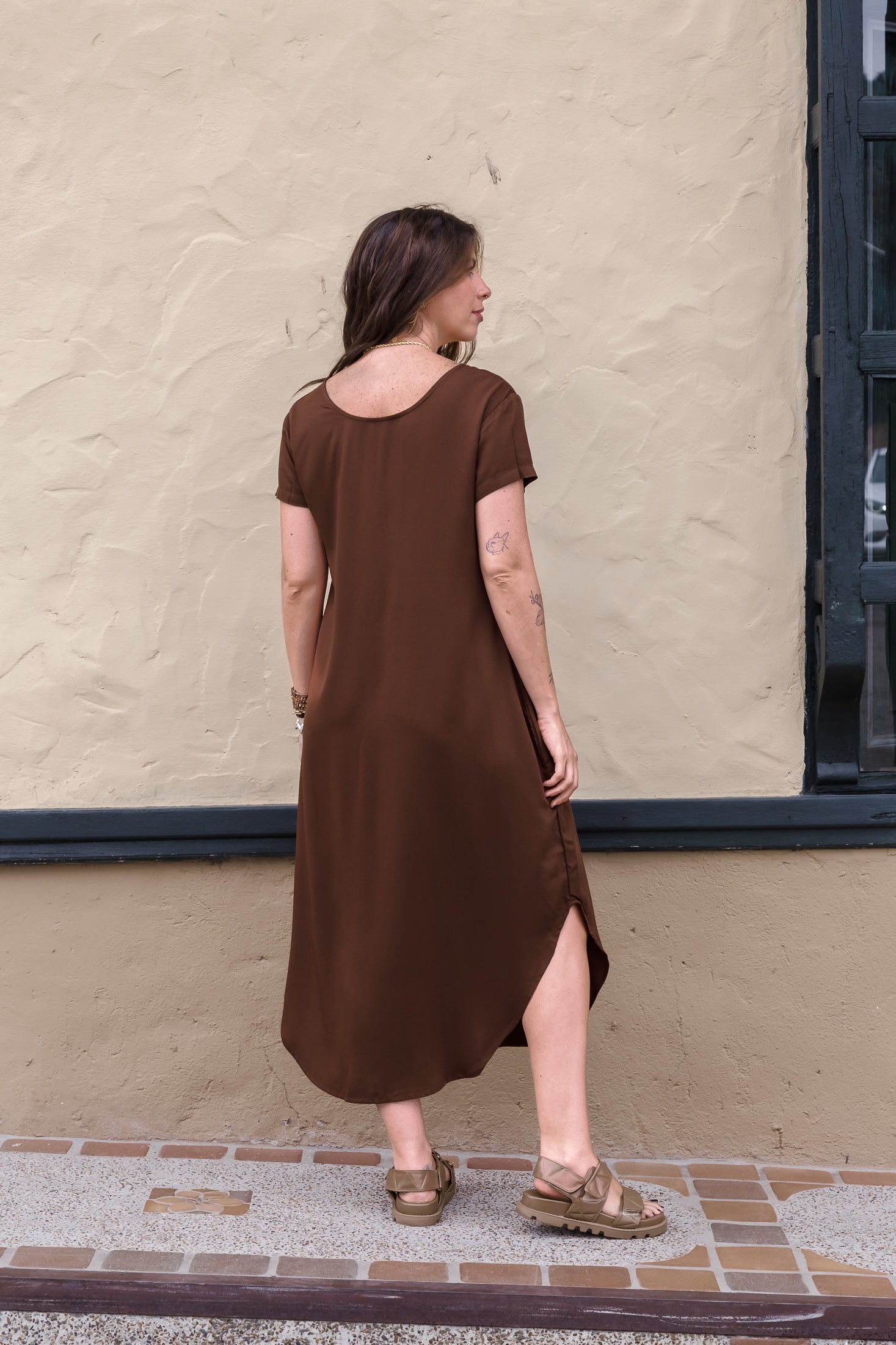 Vestido Alma cuello en v o redondo  - Marrón