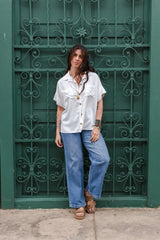 Camisa Classic recta con botones  - Blanca