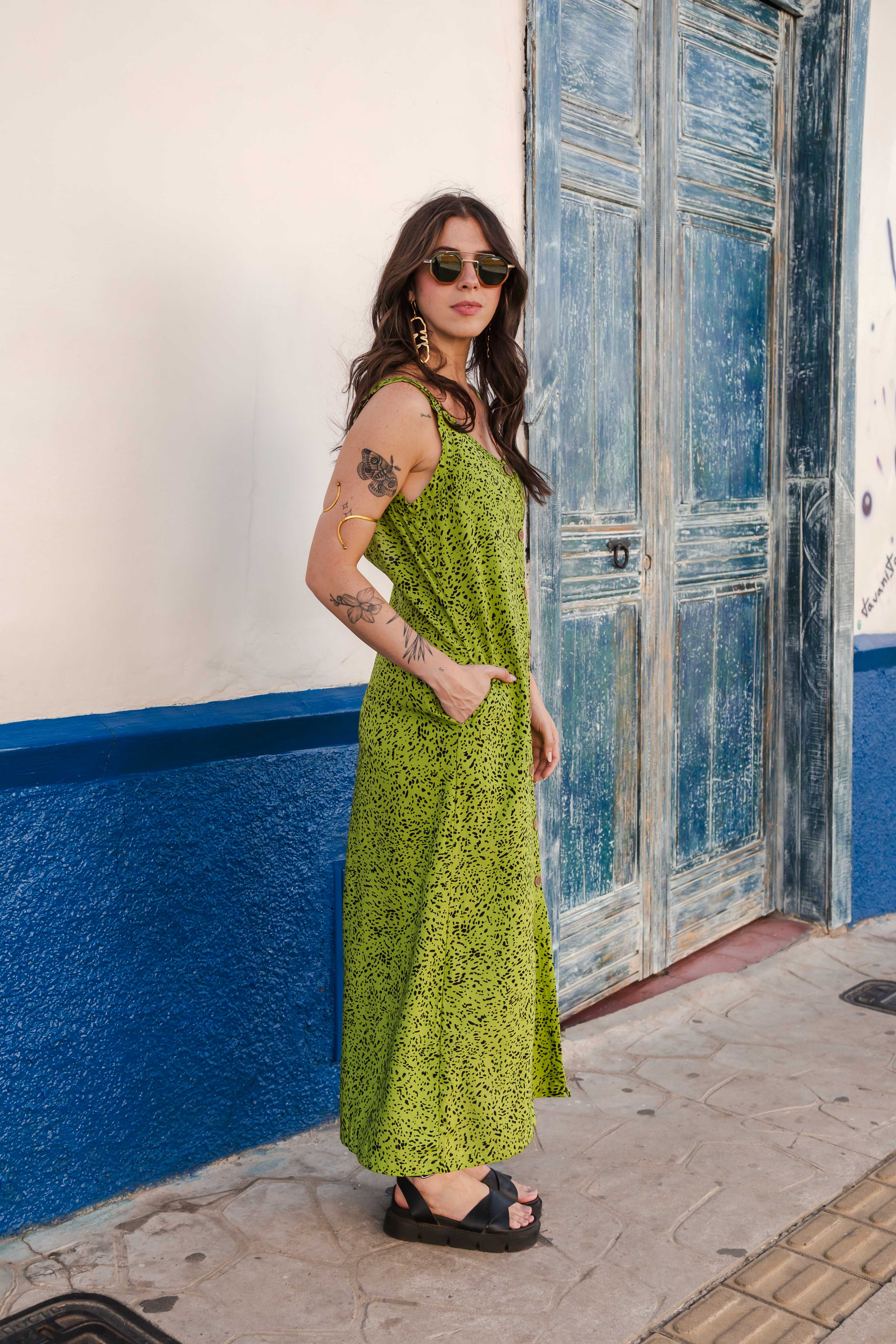 Vestido Largo de punticos con tiras y botones - Verde punticos negros