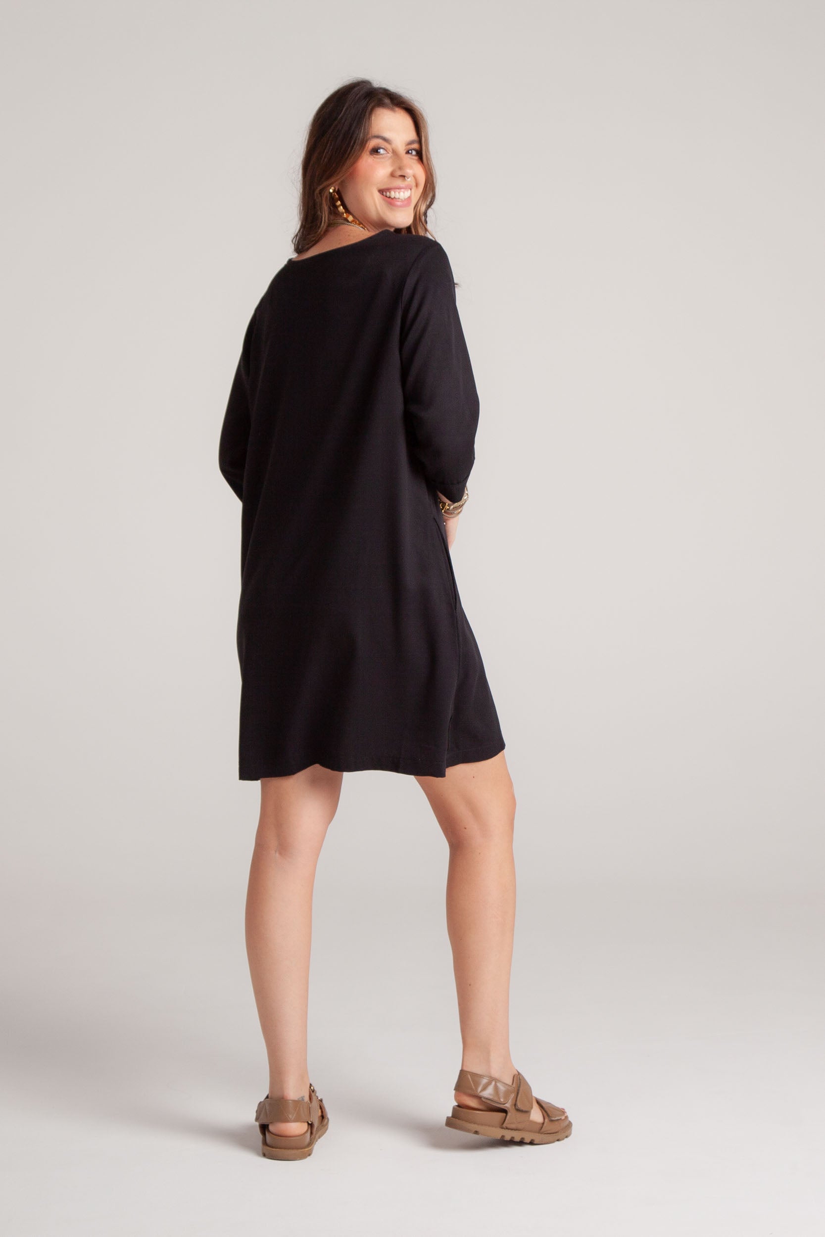 Vestido Carlota corto manga 3/4 - Negro