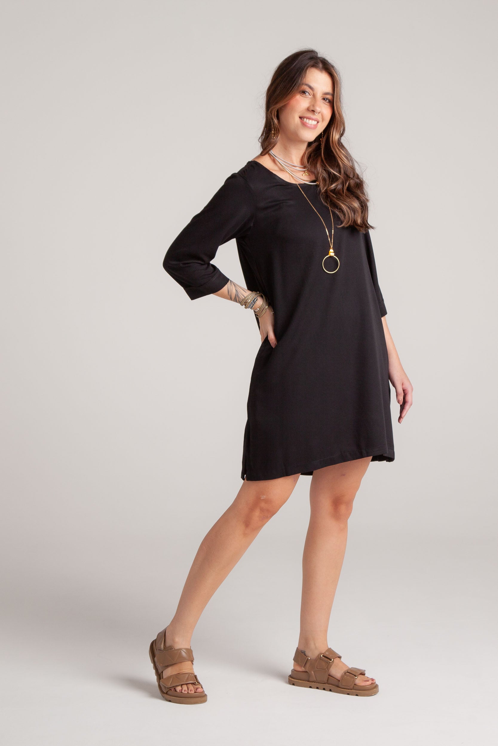 Vestido Carlota corto manga 3/4 - Negro