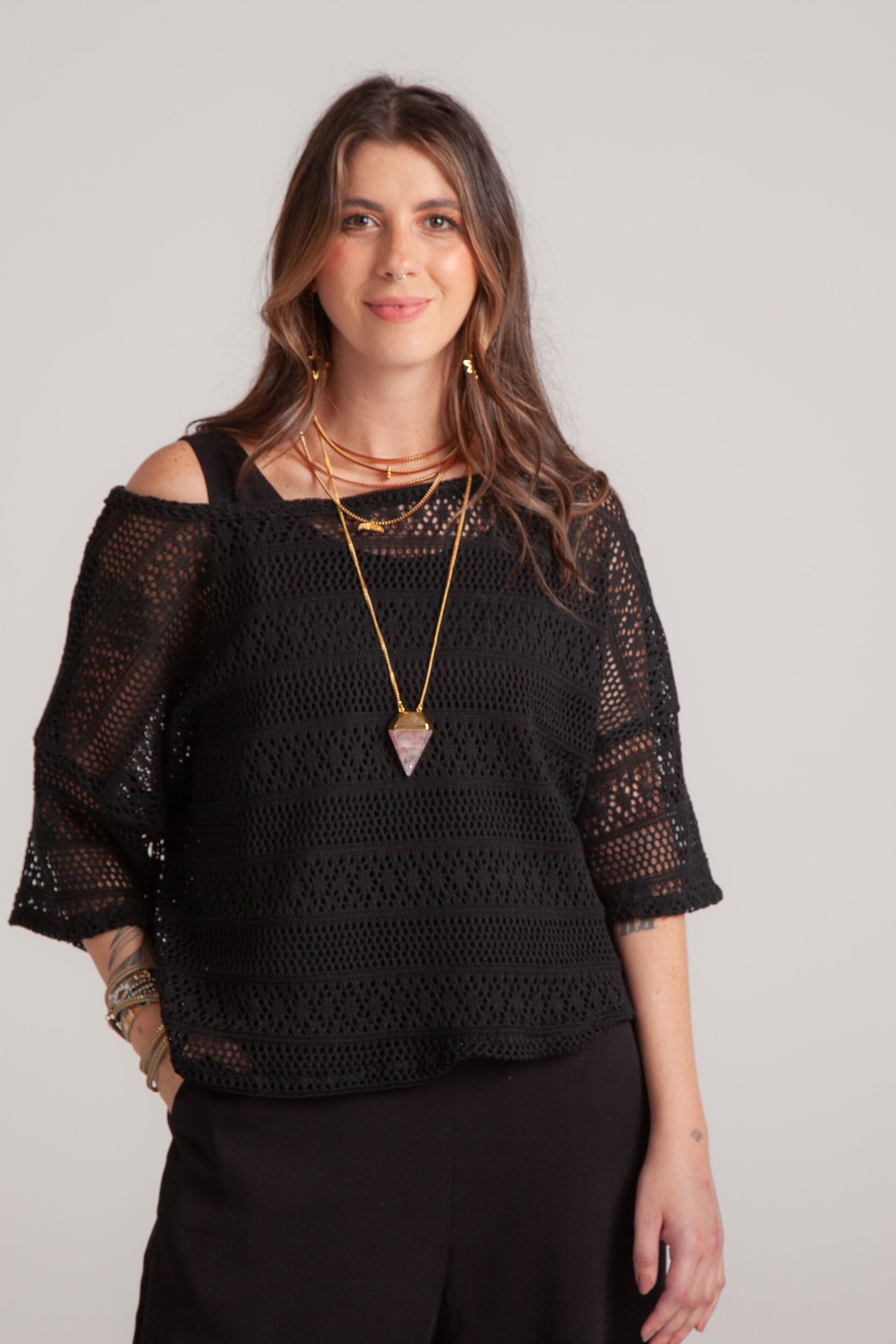 Blusa Mariposa tela de malla manga 3/4 - Negra