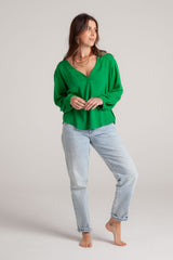 Blusa Ama manga larga cuello en V - Verde Trébol