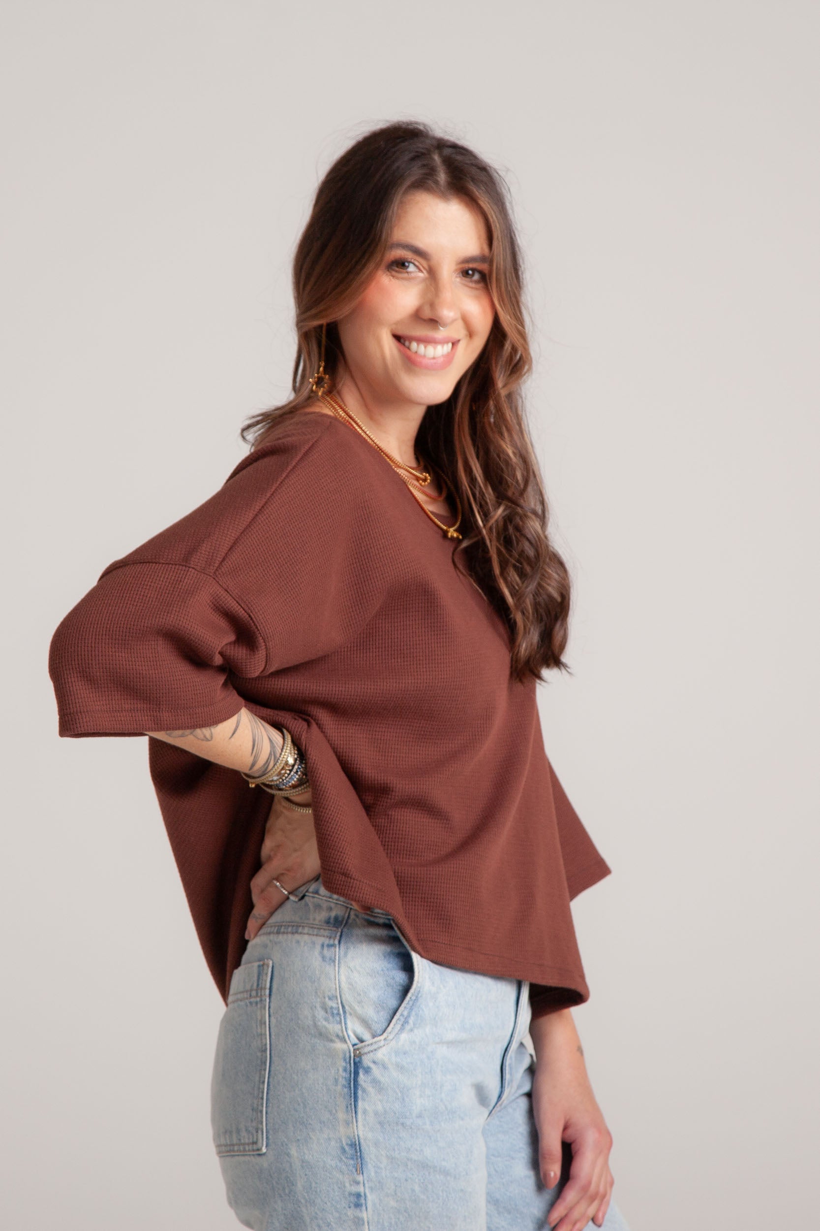 Blusa Mariposa tela de ribs manga 3/4 - Marrón