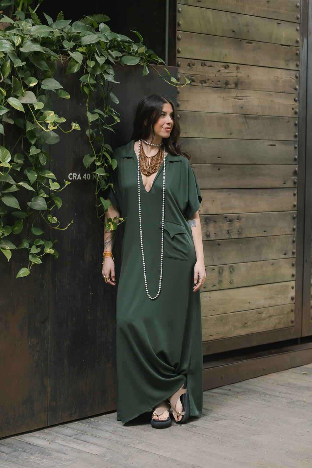Vestido largo pampa con mangas  - Verde Militar