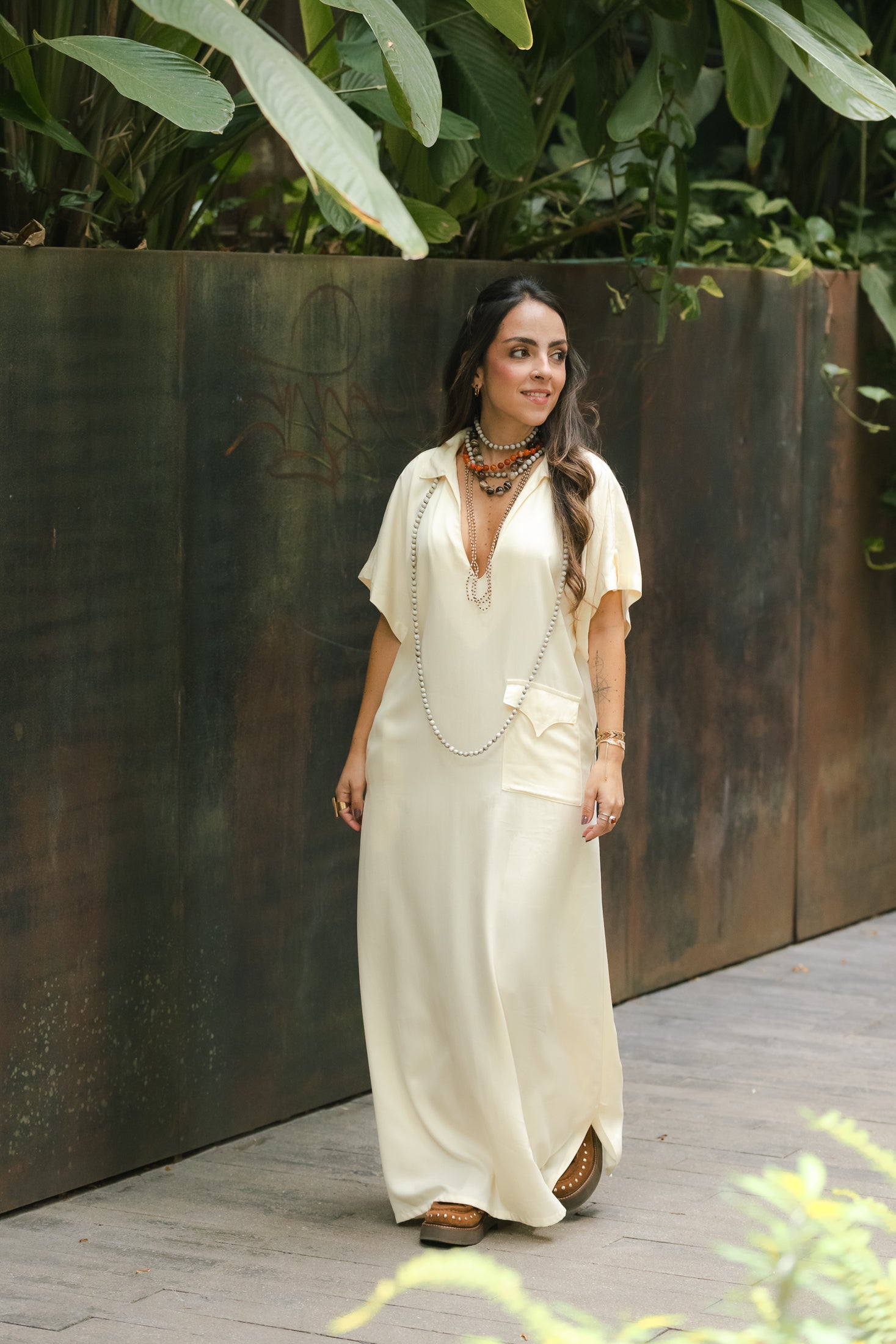Vestido largo pampa con mangas  - Color Crudo