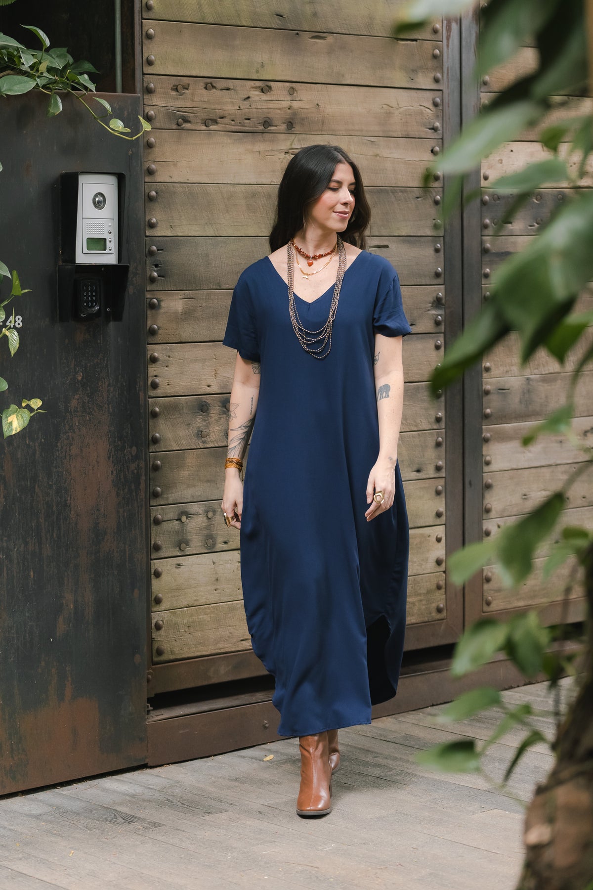 Vestido Alma multi cuello en v o redondo  - Azul Oscuro Imagen principal del producto