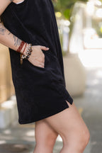 Vestido en pana corto con bolsillos - Negro