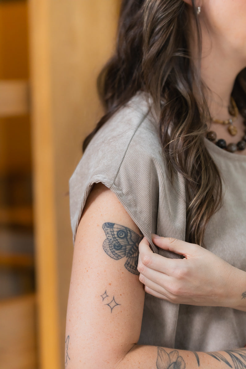 Blusa Cuello Bandeja - Corduroy Almendra