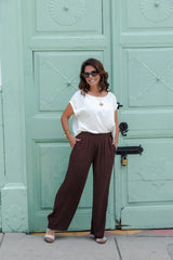 Pantalón Anastacia con bolsillos y cintura enresortada - Café Oscuro