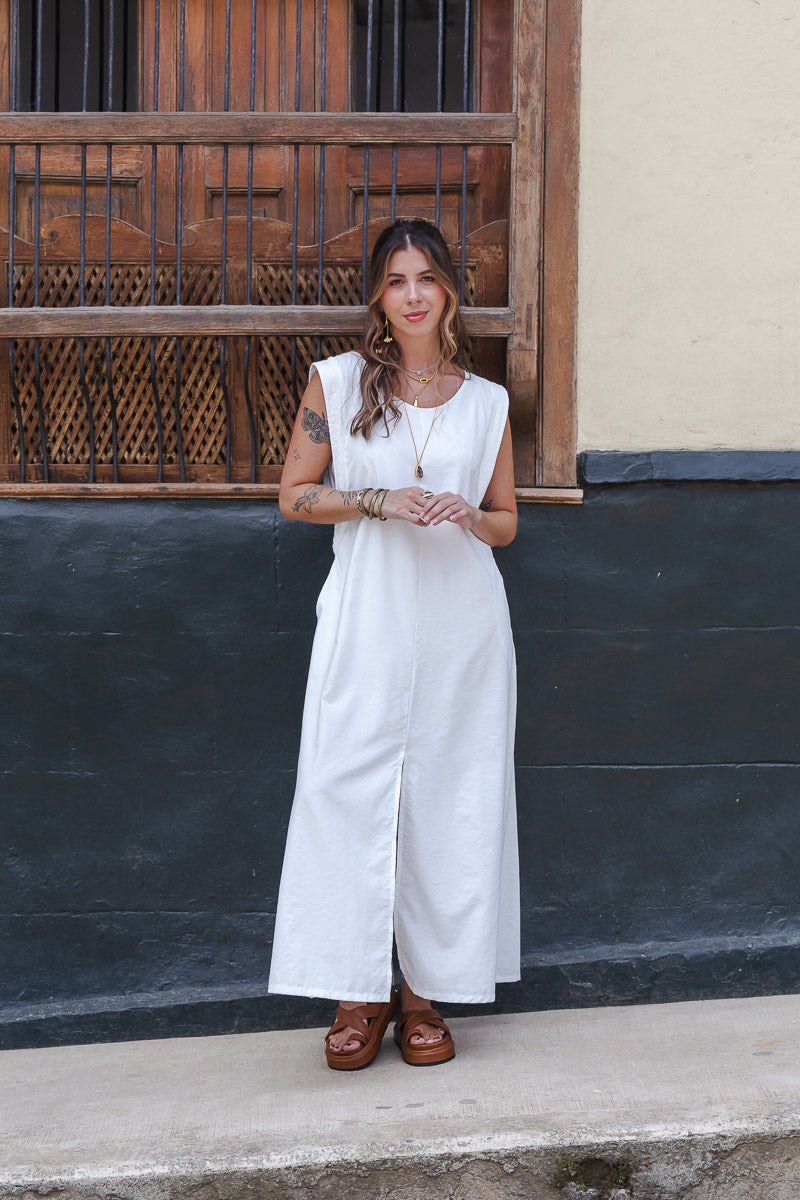 Vestido Sofía sin mangas con bolsillos y aberturas - Blanco Perla