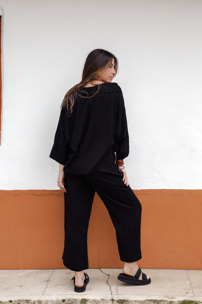 Pantalón Zhara pescador con bolsillos y cintura enresortada - Color Negro