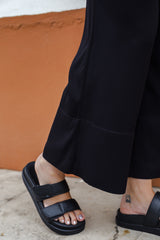Pantalón Zhara pescador con bolsillos y cintura enresortada - Color Negro
