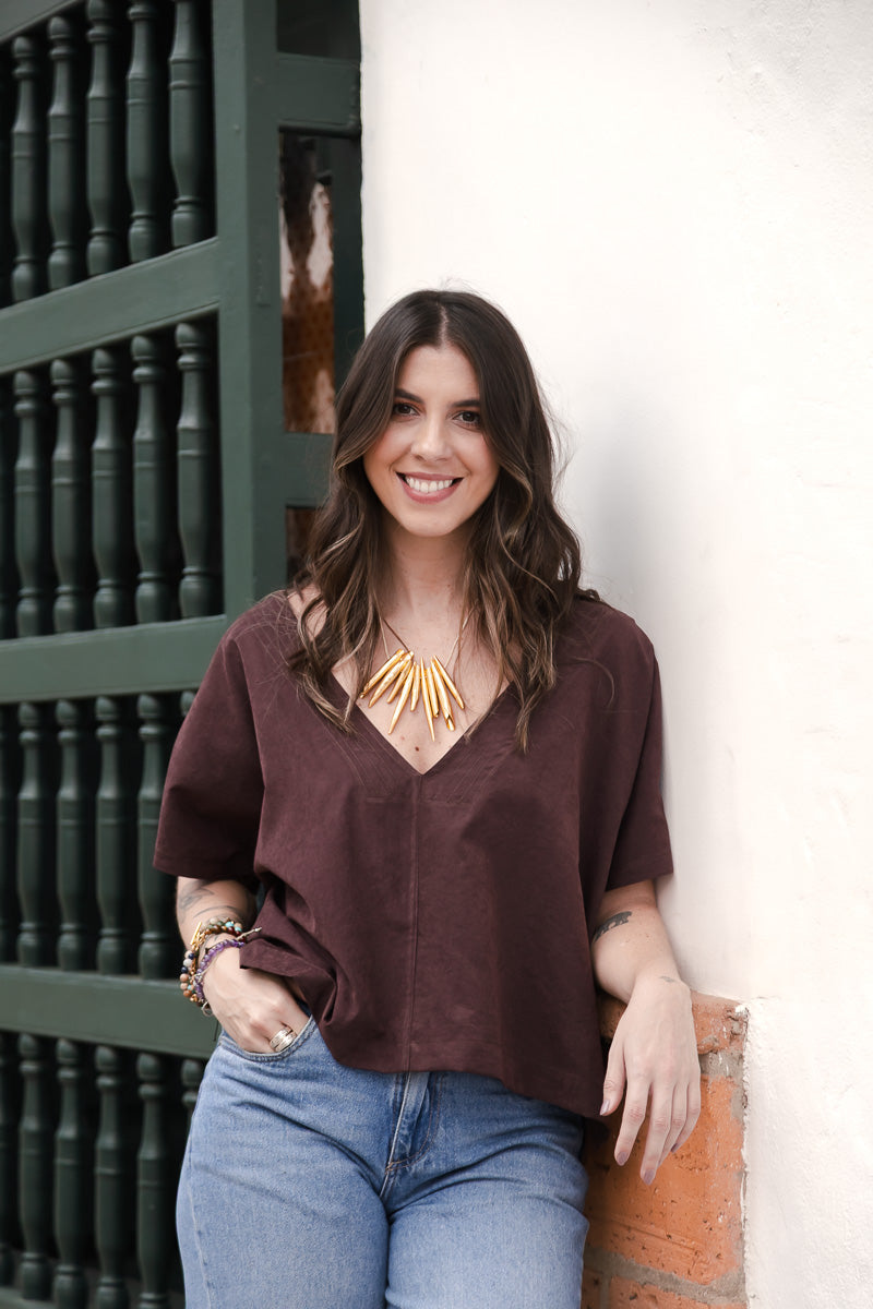 Blusa Zhara con mangas cuello en V-  Malbec