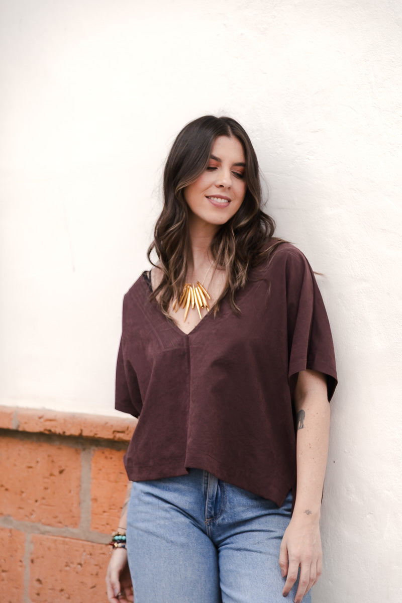 Blusa Zhara con mangas cuello en V-  Malbec