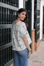 Blusa Amalia con mangas cuello redondo - Dali print