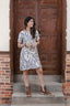 Vestido alma corto cuello en v o redondo - Hojas púrpura y beige