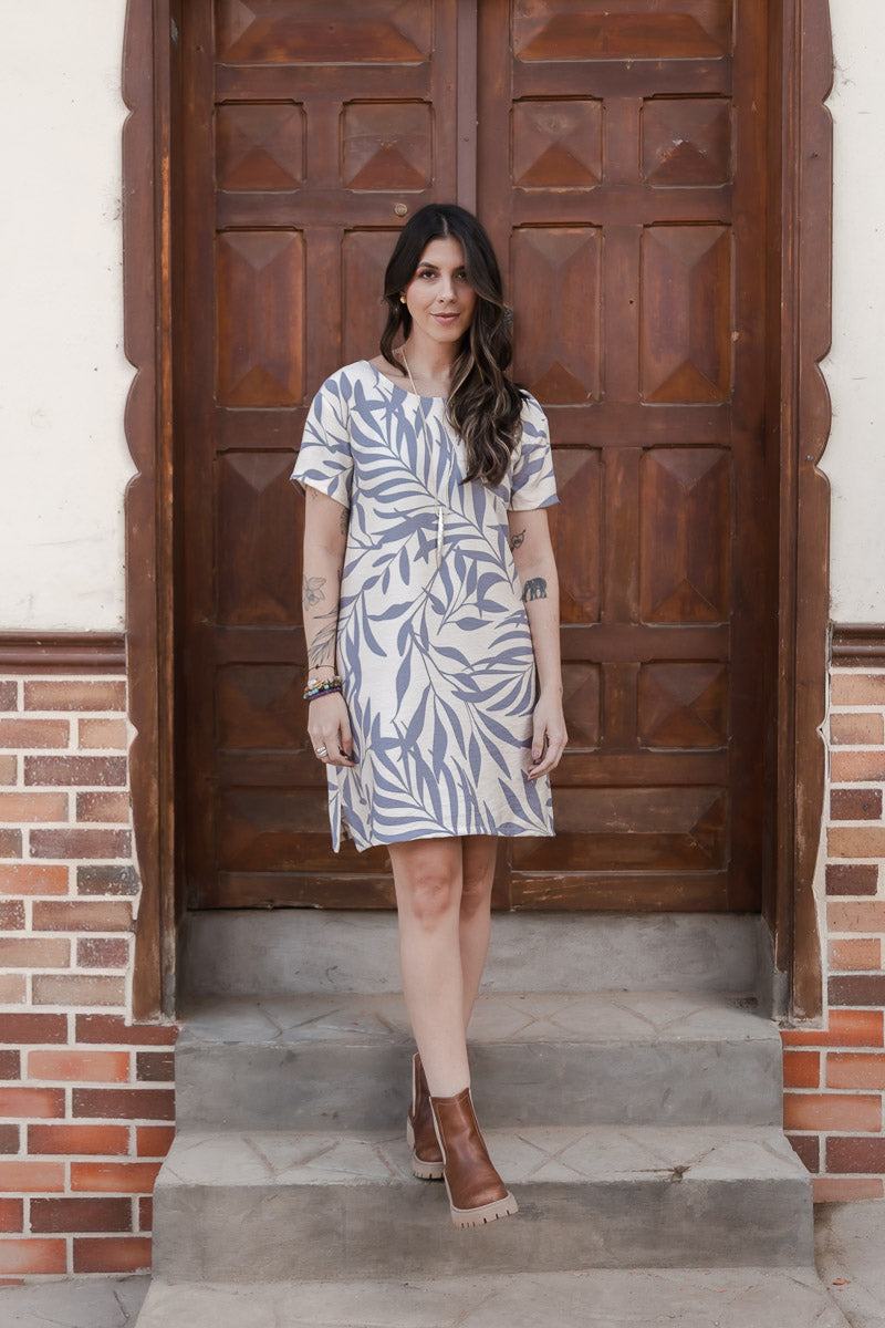 Vestido alma corto cuello en v o redondo - Hojas púrpura y beige Imagen secundaria del producto