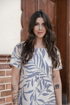 Vestido alma corto cuello en v o redondo - Hojas púrpura y beige