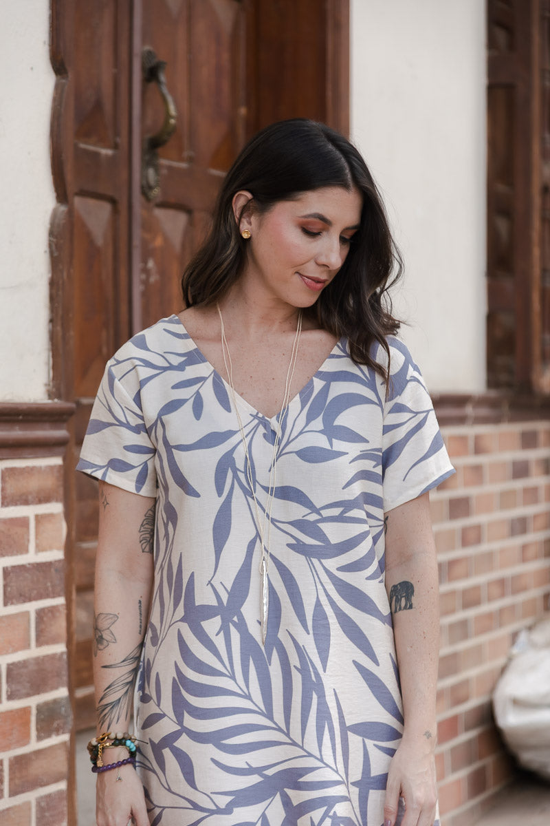 Vestido alma corto cuello en v o redondo - Hojas púrpura y beige